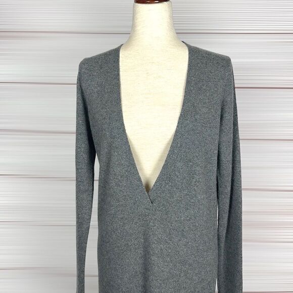 Karoo Mark Eisen Cashmere Gray Deep V-neck Sheath Sweater Dress sz 2, US S-M - Picture 4 of 15